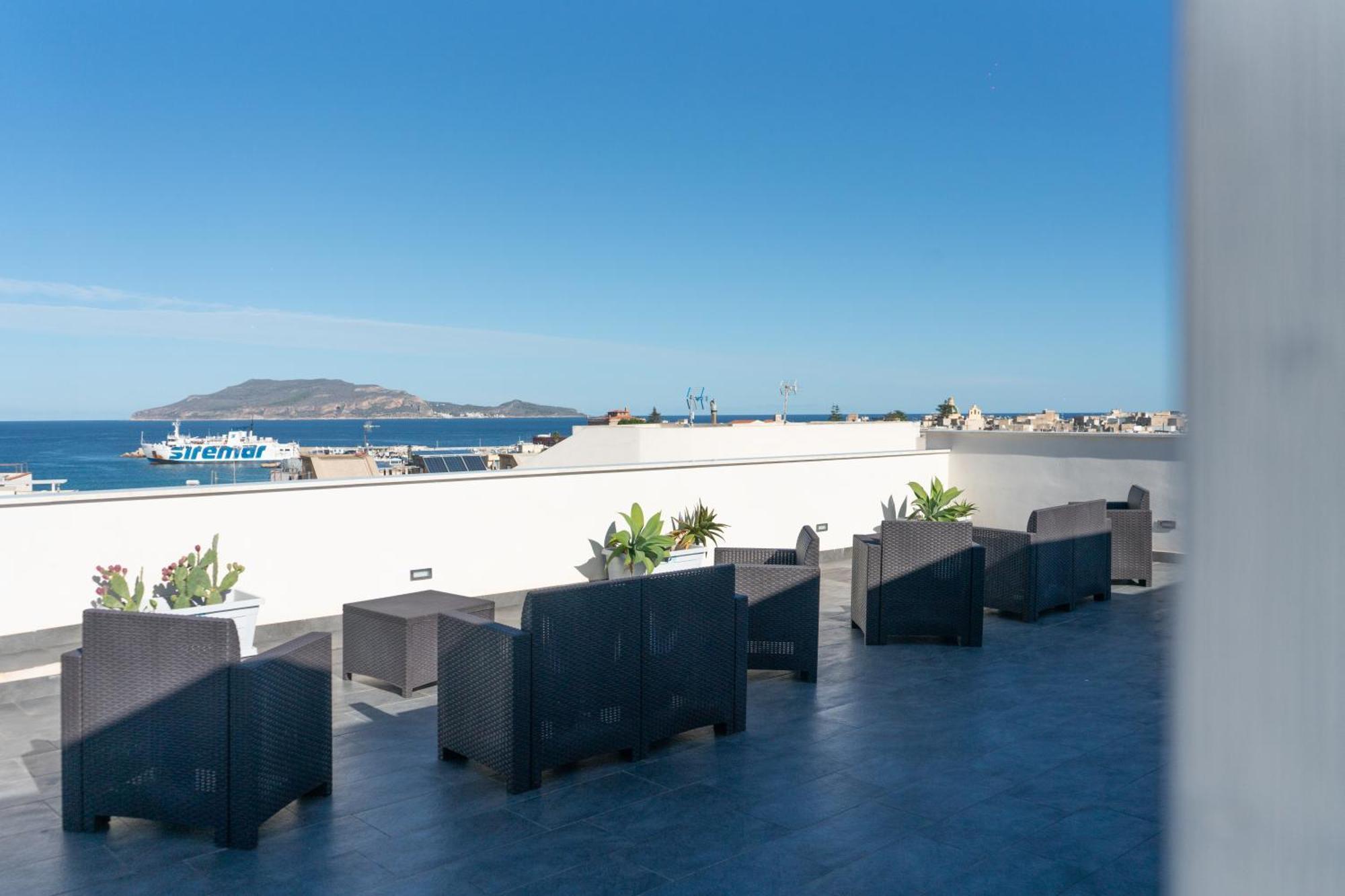 Ponente & Maestro Rooms Favignana Zewnętrze zdjęcie