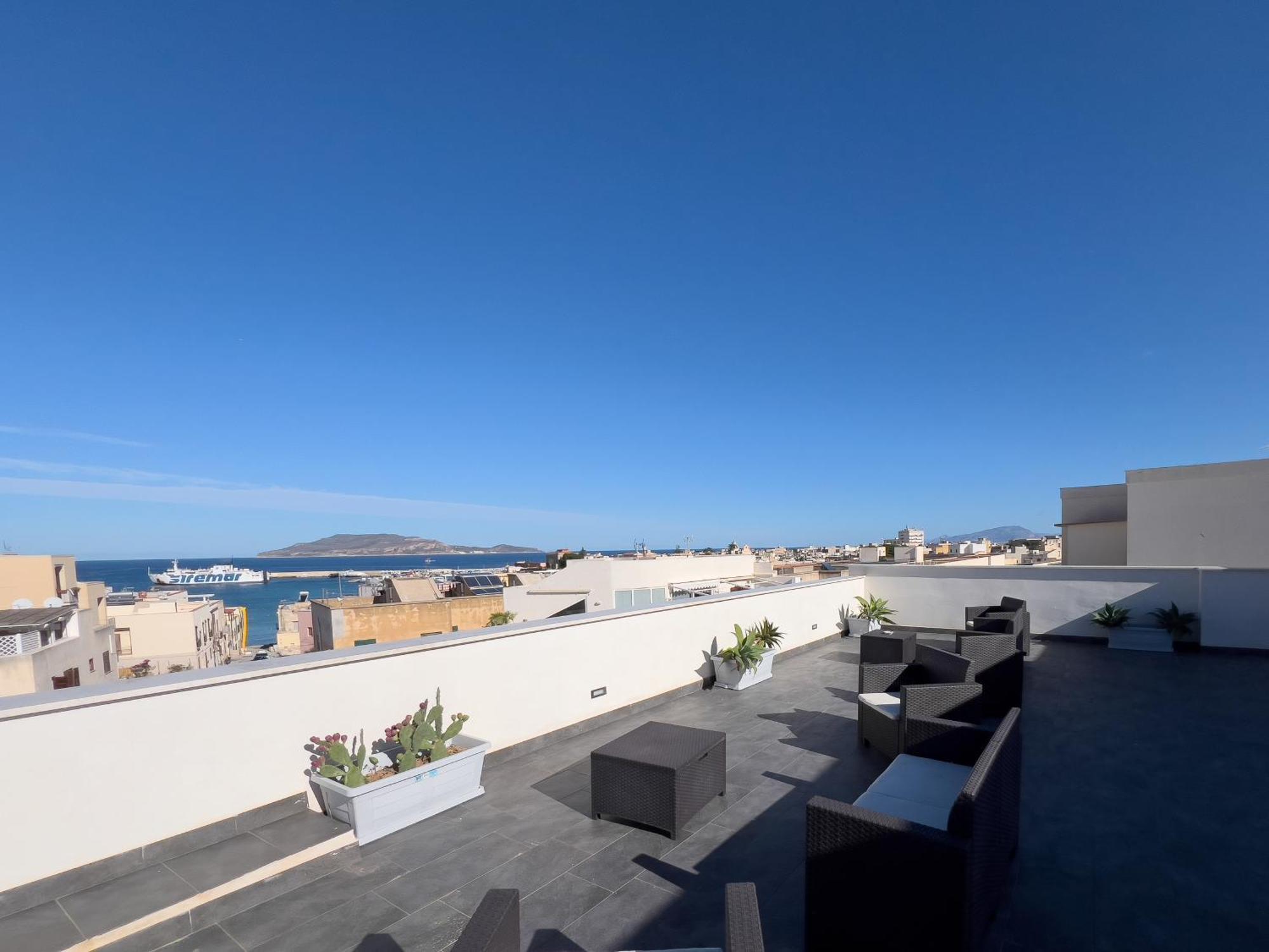 Ponente & Maestro Rooms Favignana Zewnętrze zdjęcie