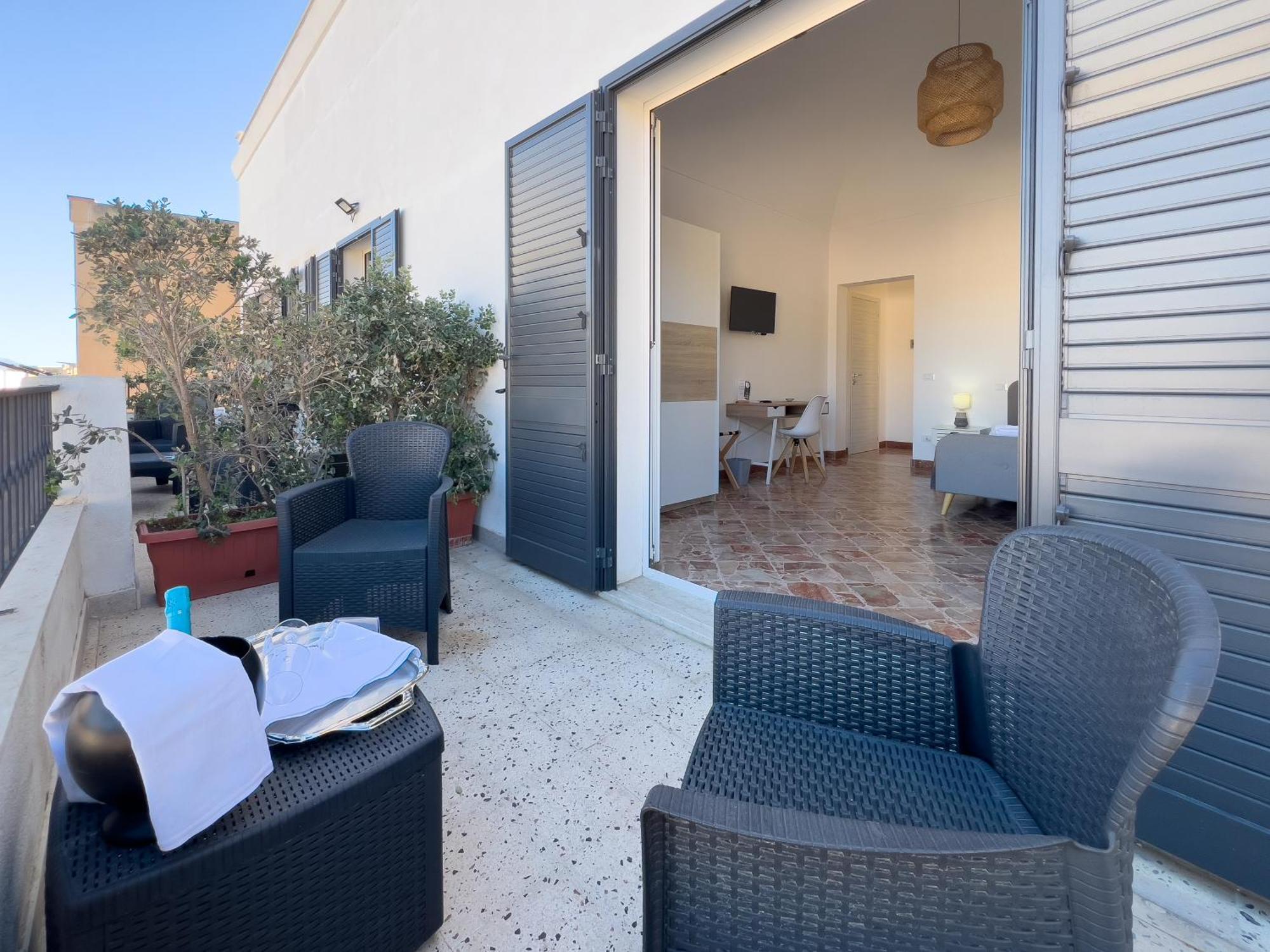 Ponente & Maestro Rooms Favignana Zewnętrze zdjęcie
